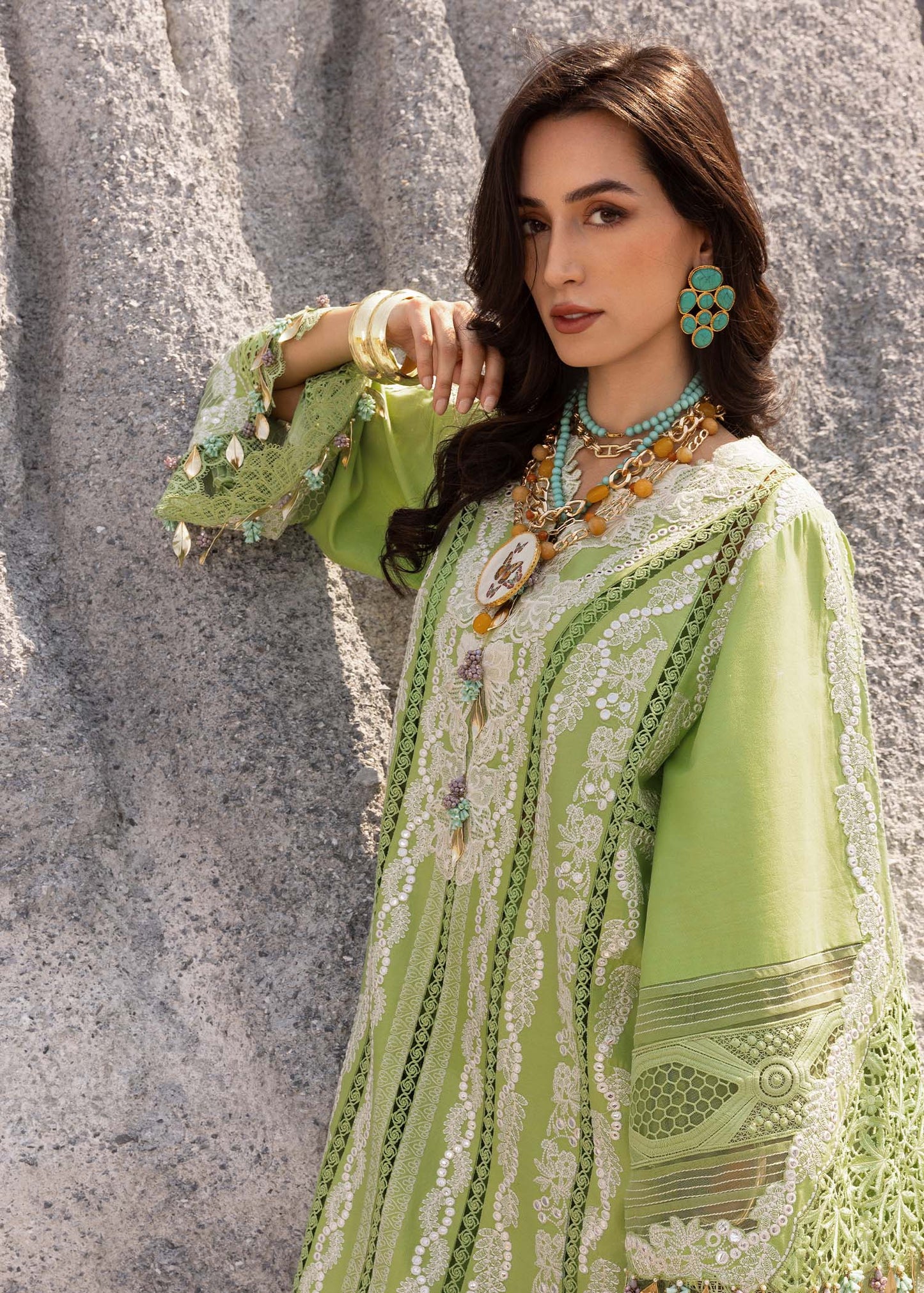 Saira Shakira Embroidered Luxury Lawn Unstitched 3Pc Suit NADINE-A