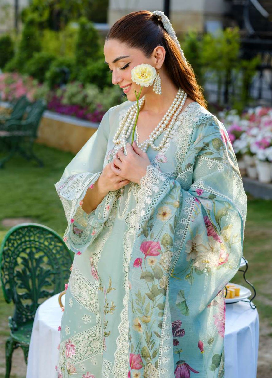 Elaf Embroidered Lawn Suits Unstitched 3 Piece ELH-2B Zoya