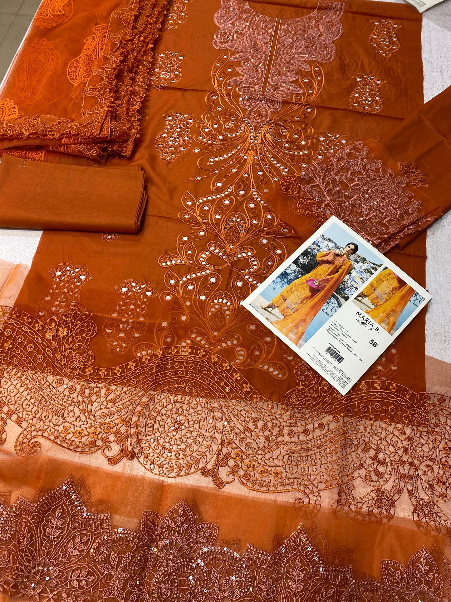 MARIA B  -  LUXURY EMBROIDERED LAWNCOLLECTION - 5B  - UNSTITCHED